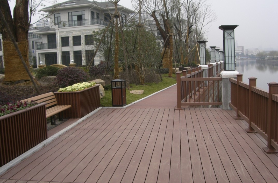 爱瑞德 源头厂家 方孔木塑地板140*40 景观塑木 户外塑木地板