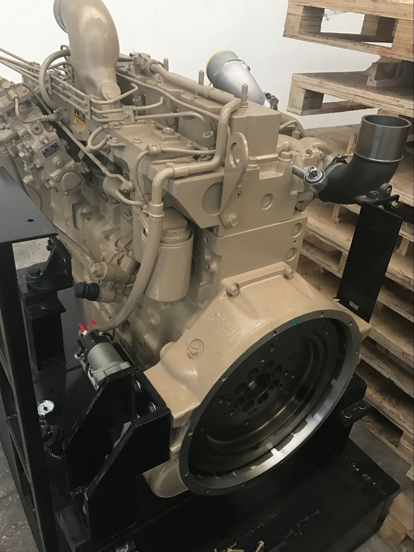 小松pc300挖机用发动机 康明斯6c8.3 原装新机