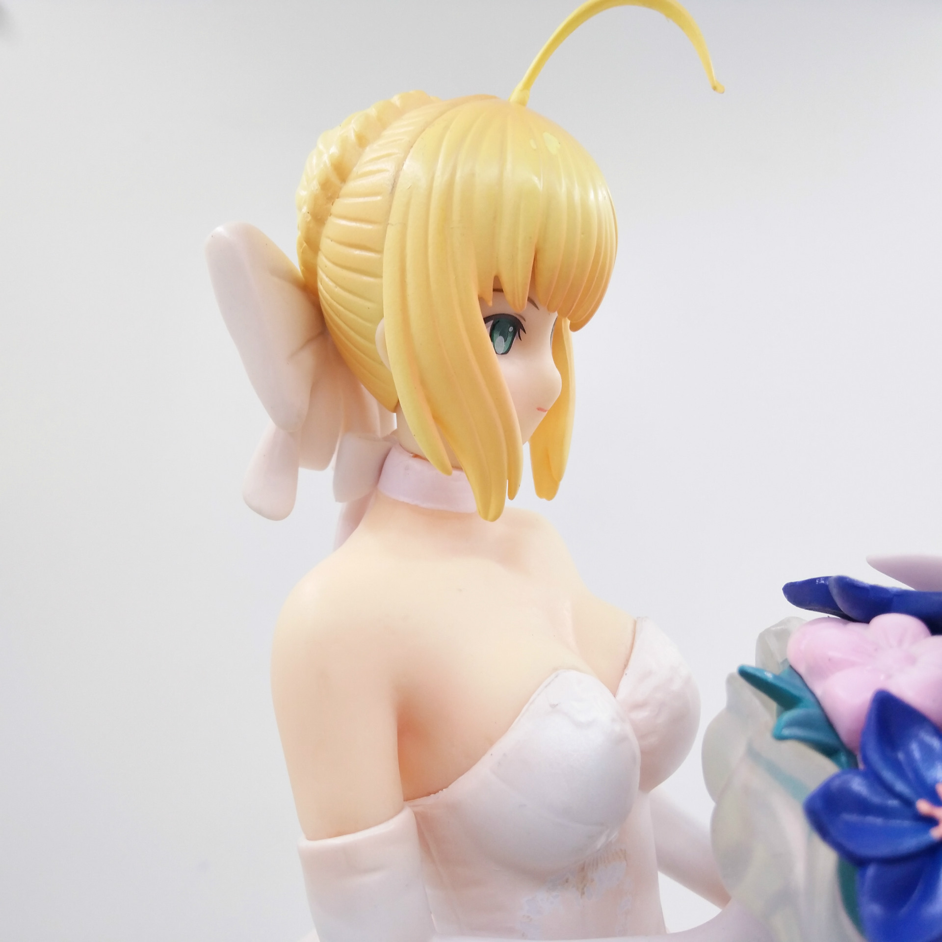 狼族动漫批发aniplex saber 十周年 婚纱皇家礼服 塞巴 盒装手办
