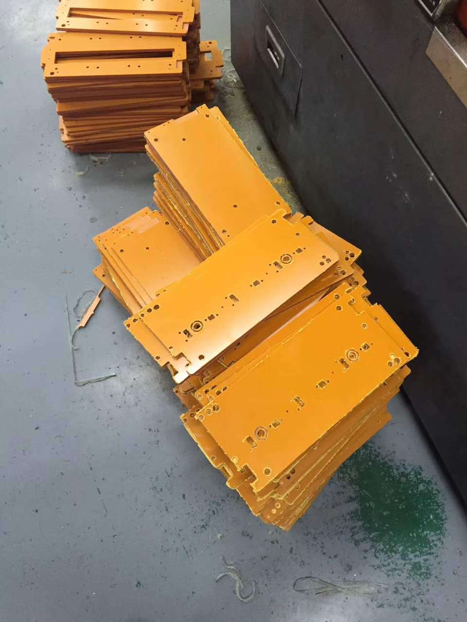 亚克力 雪弗板 芙蓉板 pcb板手机皮套精细雕刻切割 高精度雕刻机c