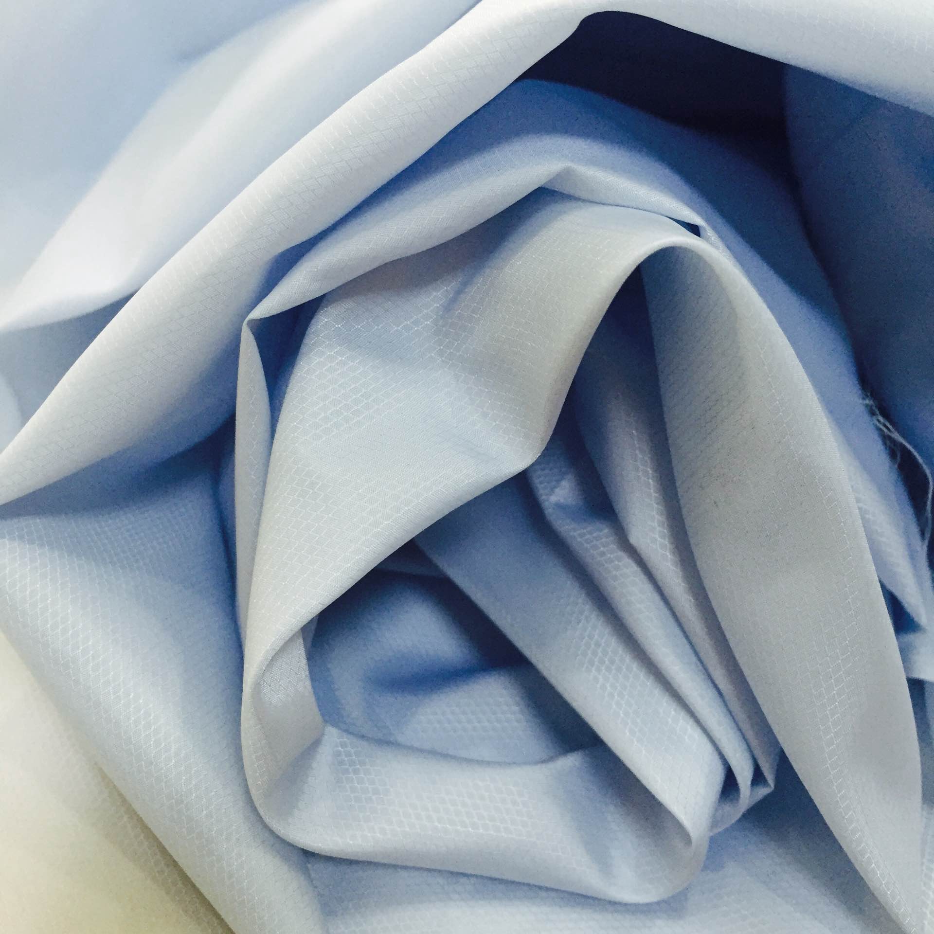 1超细菱形格涤丝纺羽绒服面料 2组配色