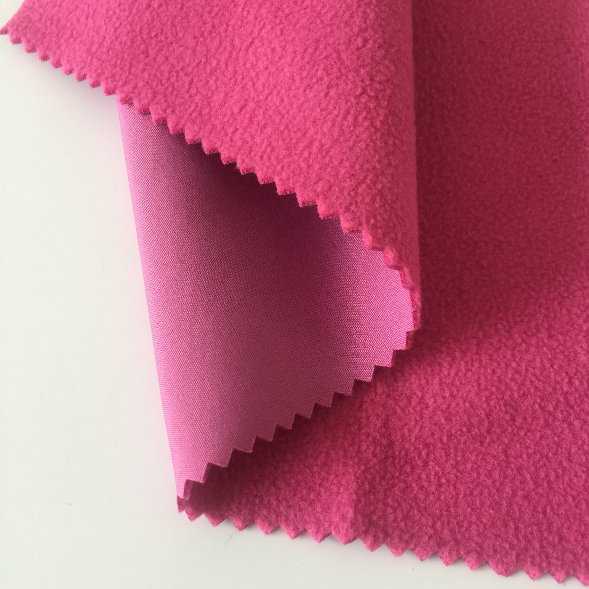 soft shell 春亚纺三合一 防水透气透湿 户外冲锋衣面料