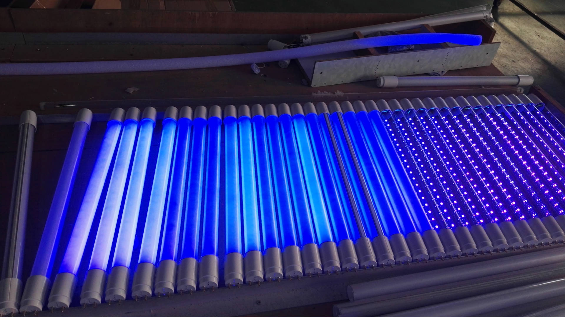 led紫外线油墨固化灯印刷晒版干燥灯防伪检测uv灯t8t12大功率100w