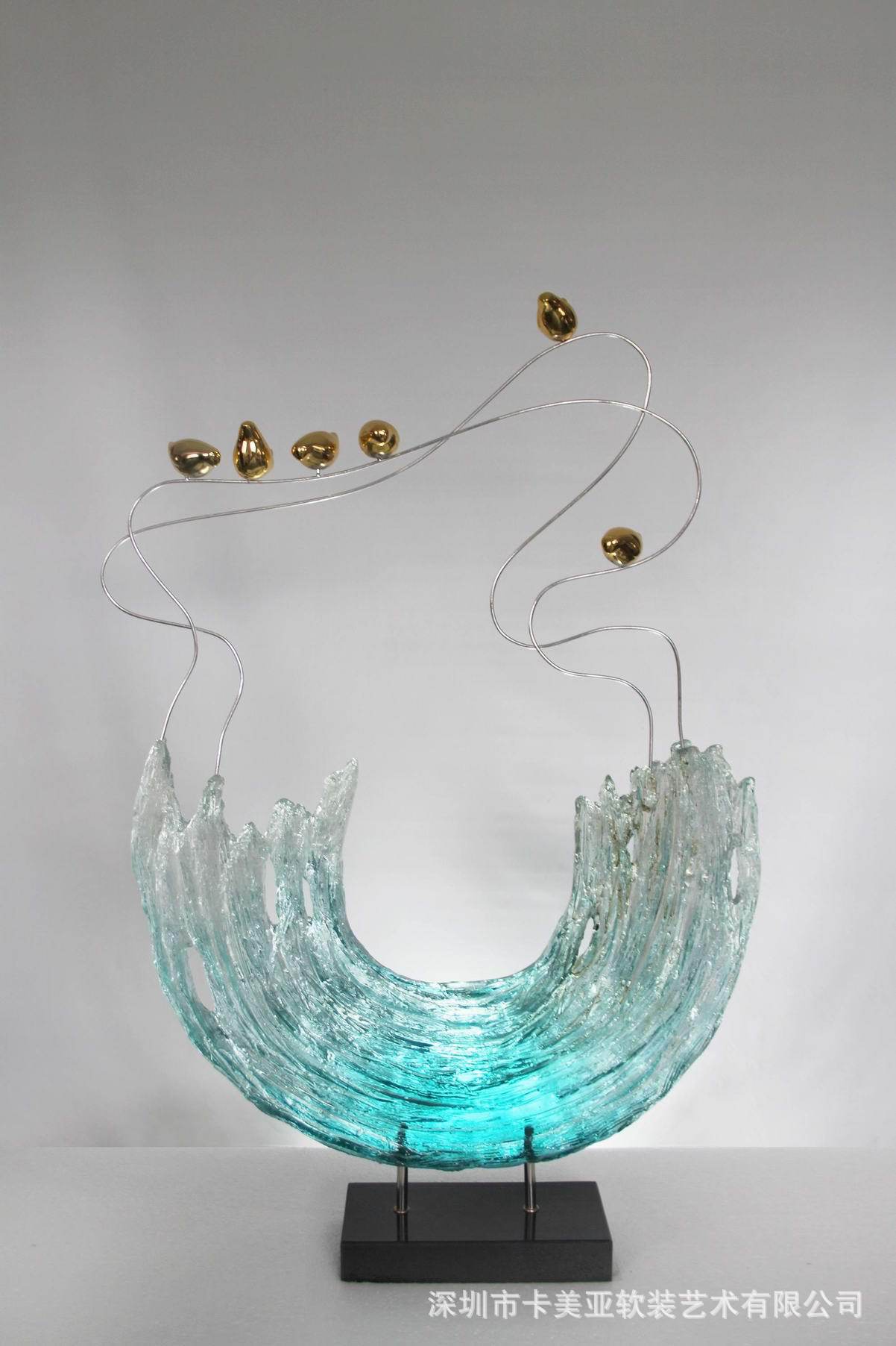 卡美亚软装 酒店常用摆件 透明树脂经典艺术厂家直销 摆件涌出