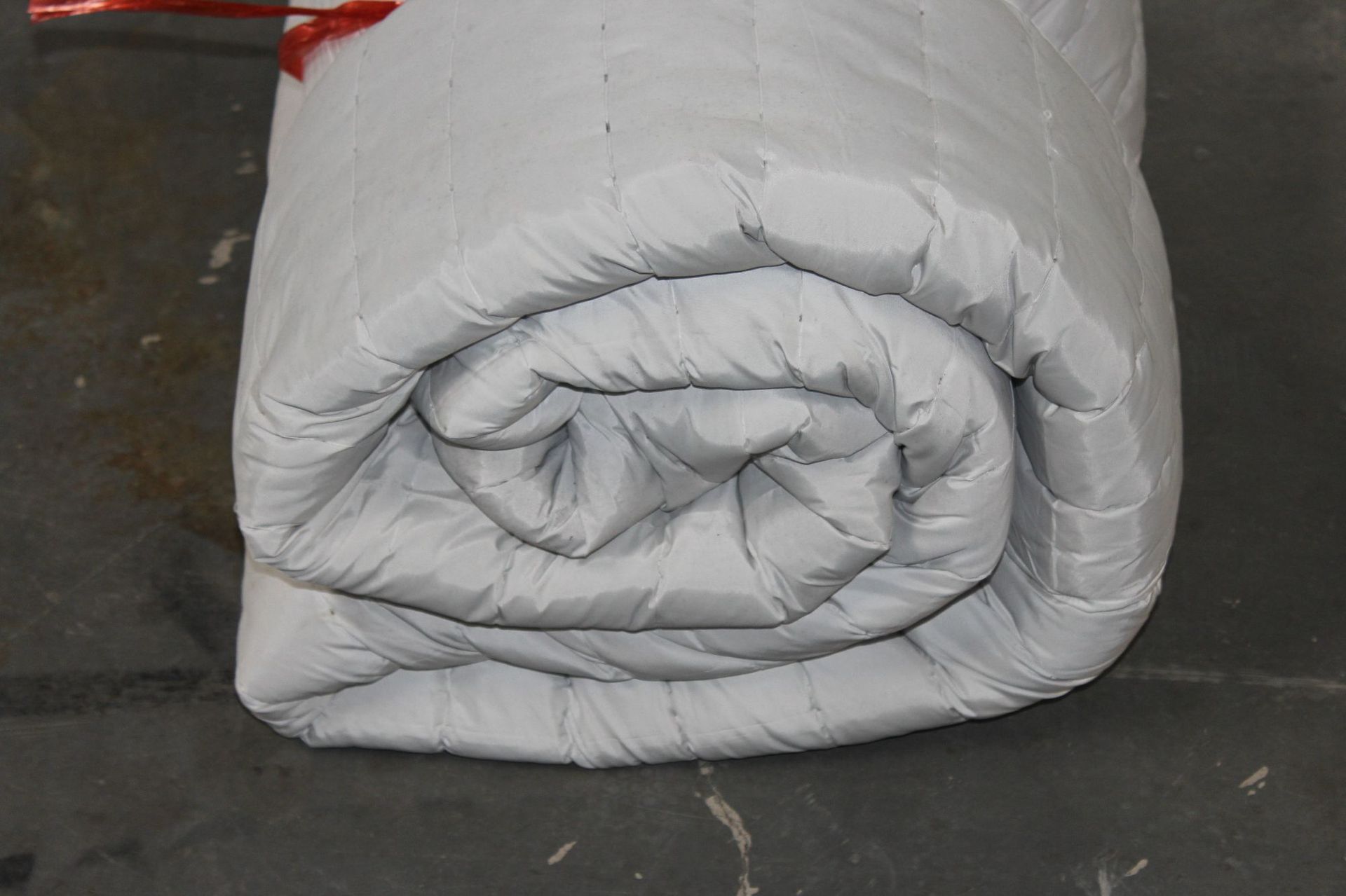 厂家定做大棚温室保温被 工程专用白色棉被加厚防寒保温被