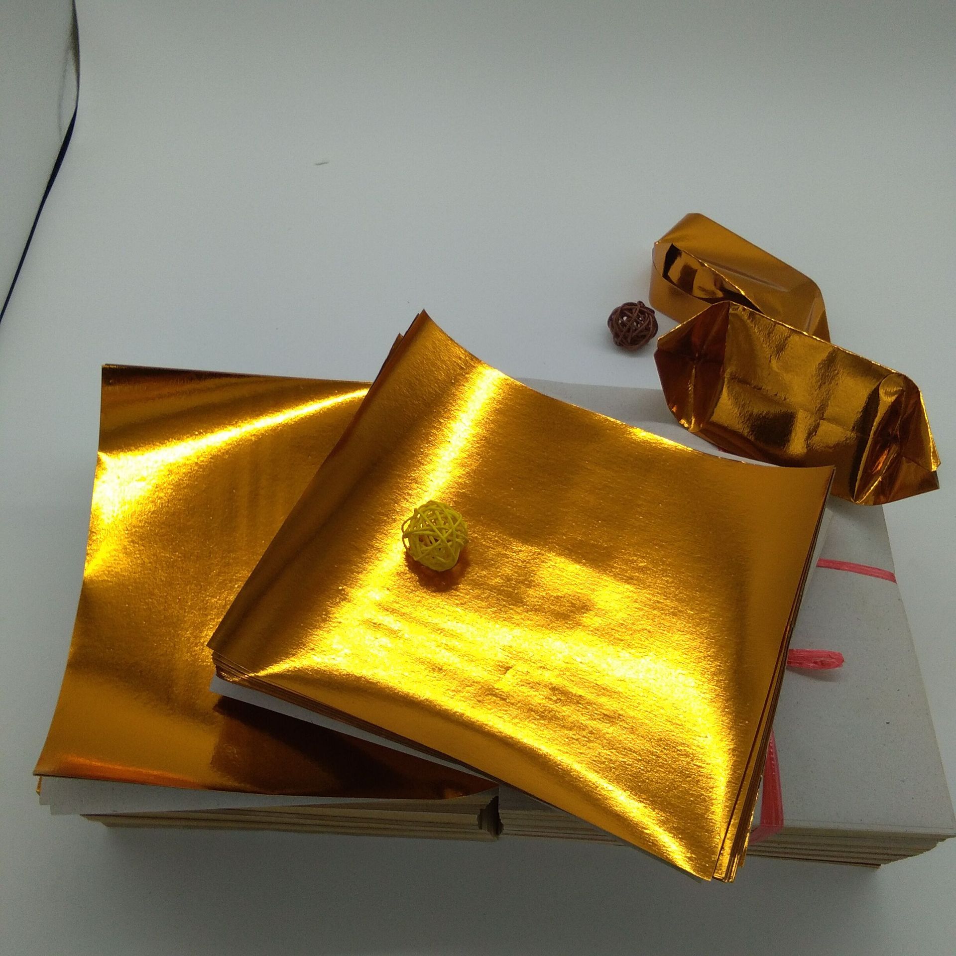 厂家批发金银元宝纸覆膜金箔纸折元宝纸19*22厘米佛教祭祀用品