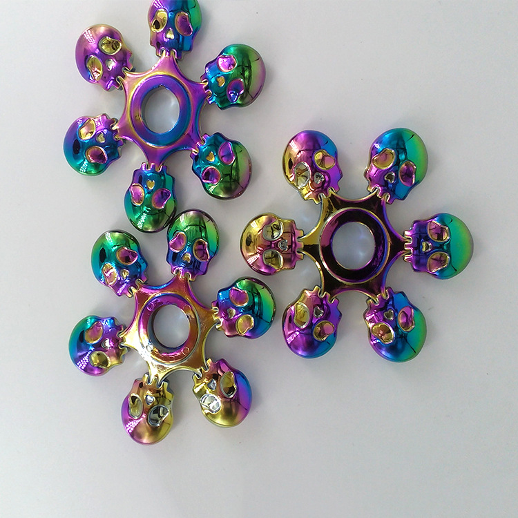 五金真空电镀厂六叶骷颅头指上陀螺电镀七彩金属指尖陀螺ip镀彩色