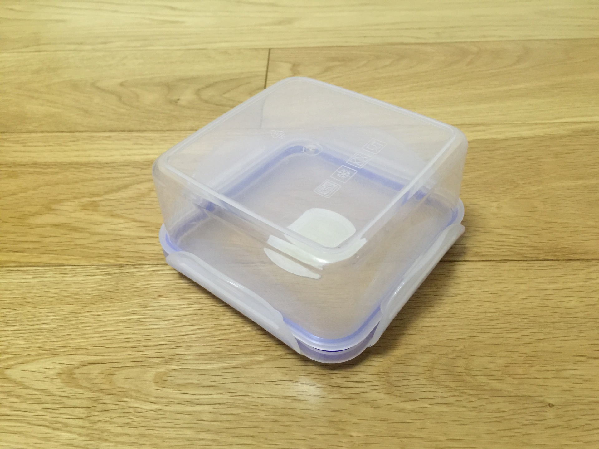 正方形乐扣塑料保鲜盒