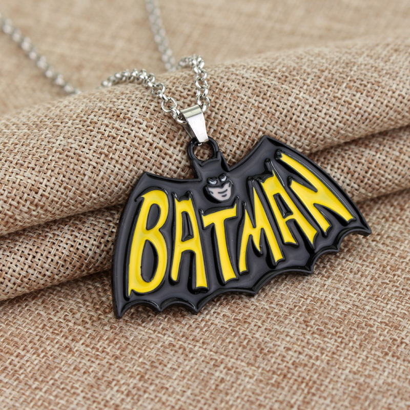 电影周边蝙蝠侠项链潮流时尚夸张batman字母标志吊坠配饰品挂件