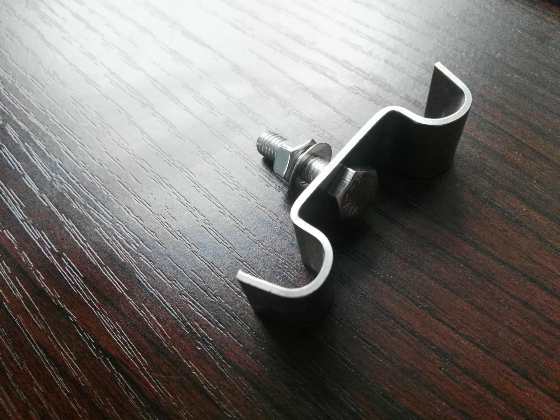 格栅卡扣抱箍热镀锌a型马鞍夹c型m型卡子树篦子网格板不锈钢卡件