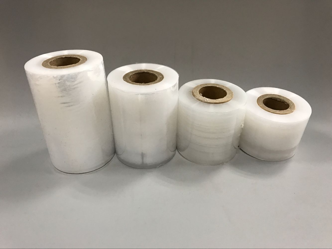 pe小缠绕膜8cm包装拉伸膜工业打包膜小卷缠绕膜分切膜