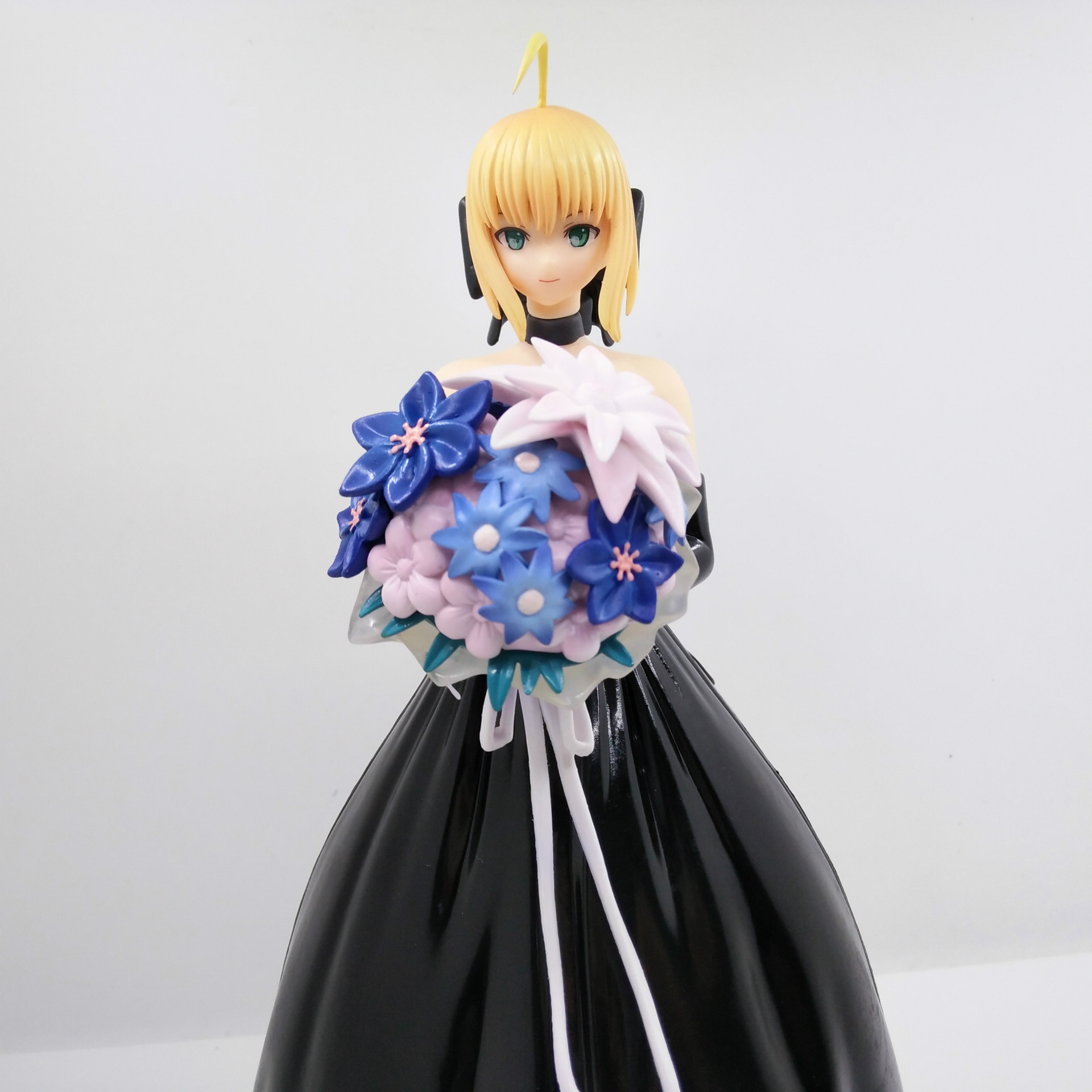 命运之夜 十周年婚纱 塞巴saber 黑色婚纱 限定礼服 盒装手办