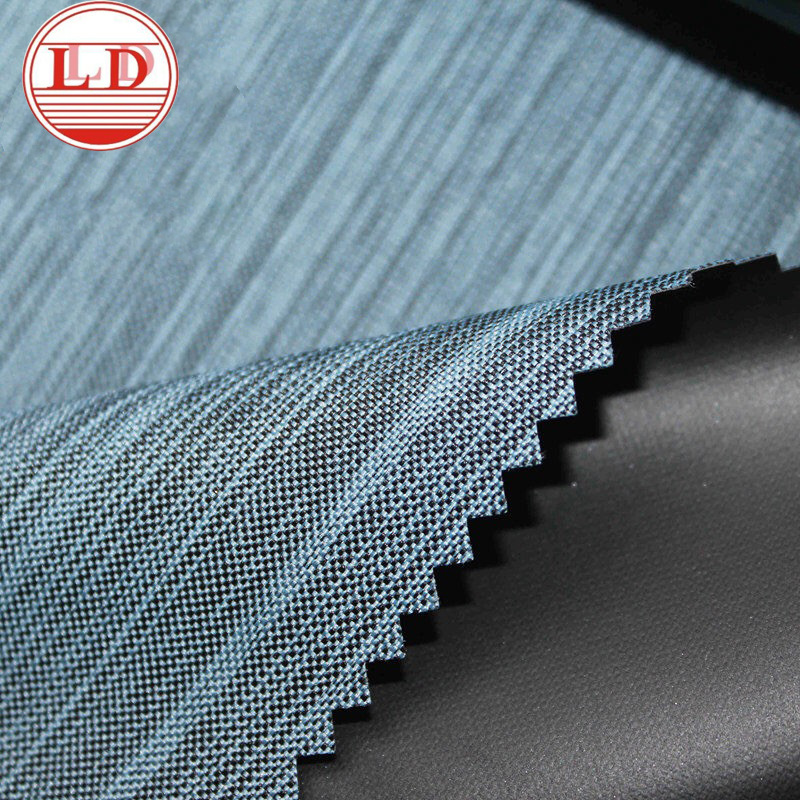 锦纶牛津布:手感柔软,悬垂性强,风格新颖,防水性能良好.