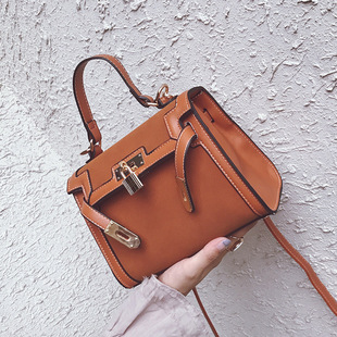 箱包2017春夏韩版新款小锁单肩手提包时尚休闲大容量潮女包包