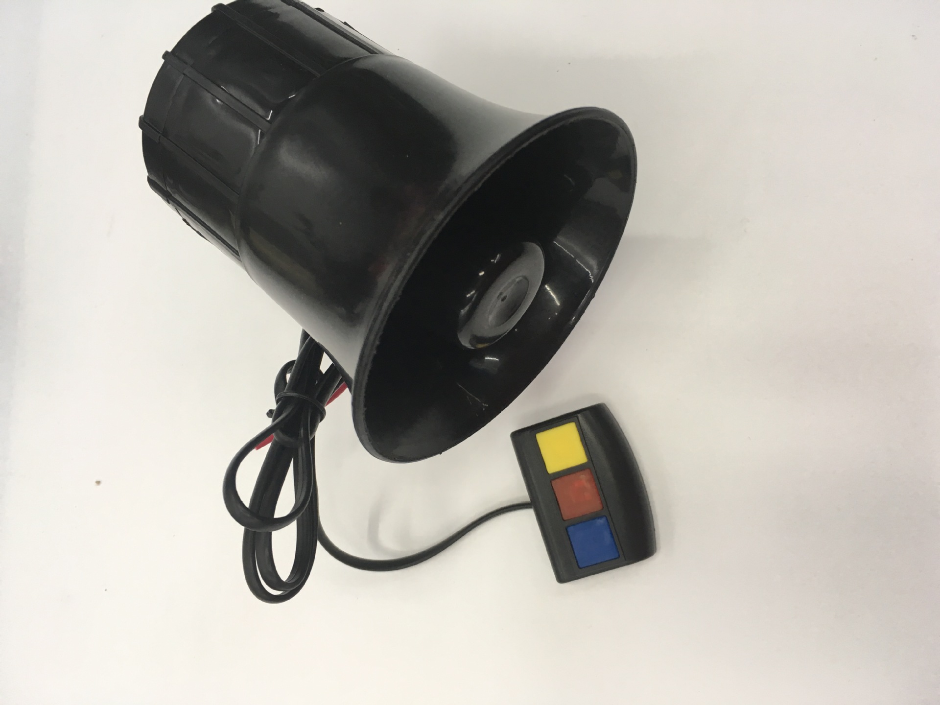 厂家直销 汽车摩托车12v小三音喊话喇叭 扬声器 空袭 特价批发