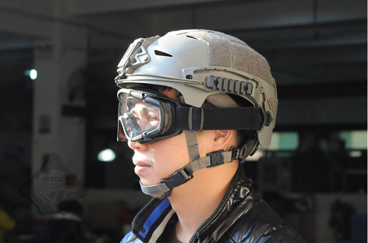 fma头盔式护目镜 弹道风镜带扣 防尘防风沙挡风眼镜 战术配件