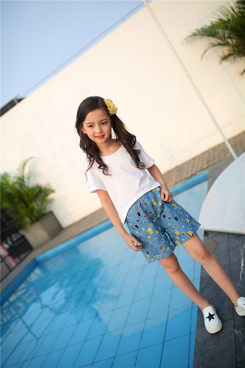 2021女童牛仔短裤双色破洞拼接时尚休闲童裤韩版