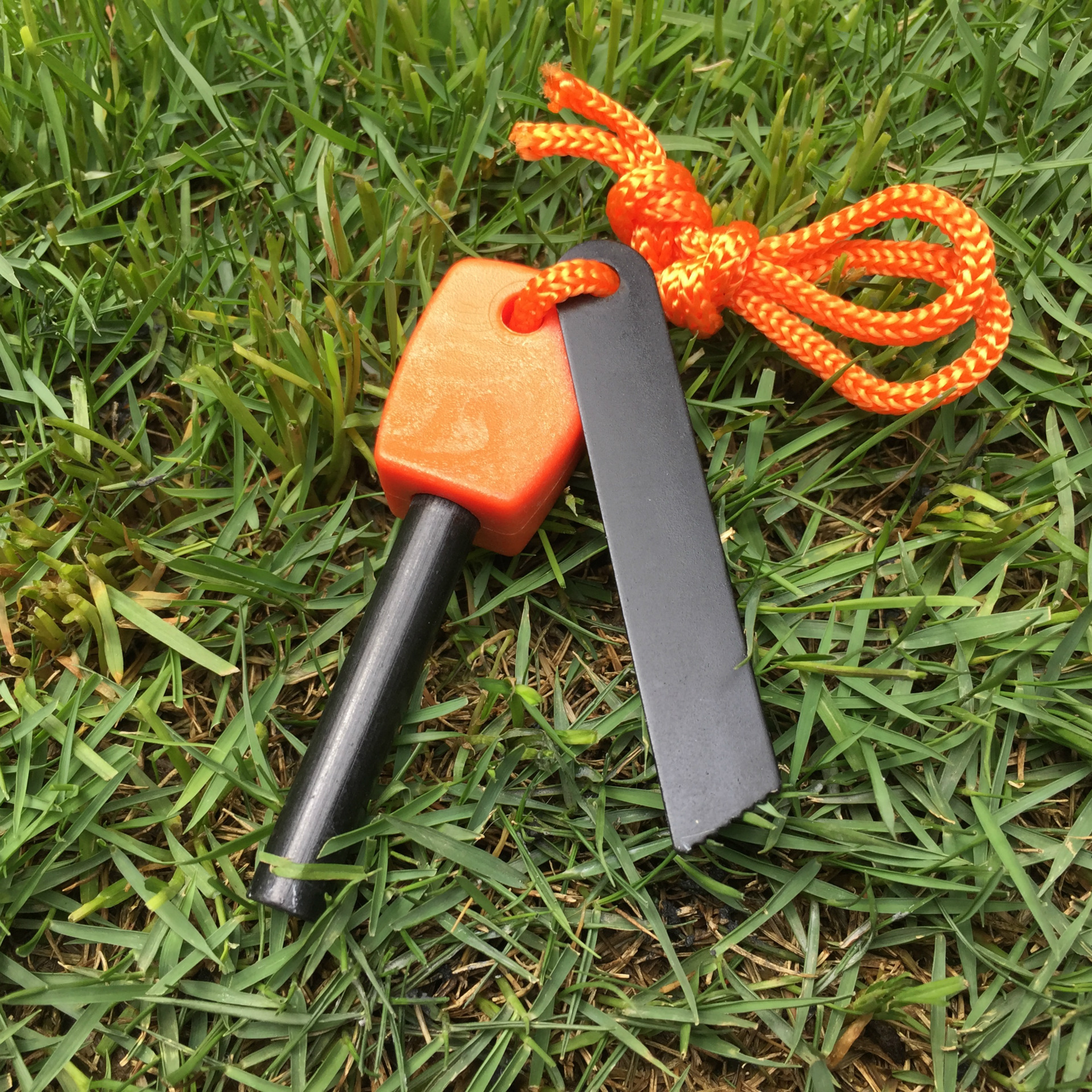 中号打火石 求生取火石 户外点火器 镁棒取火器 点火棒 打火棒