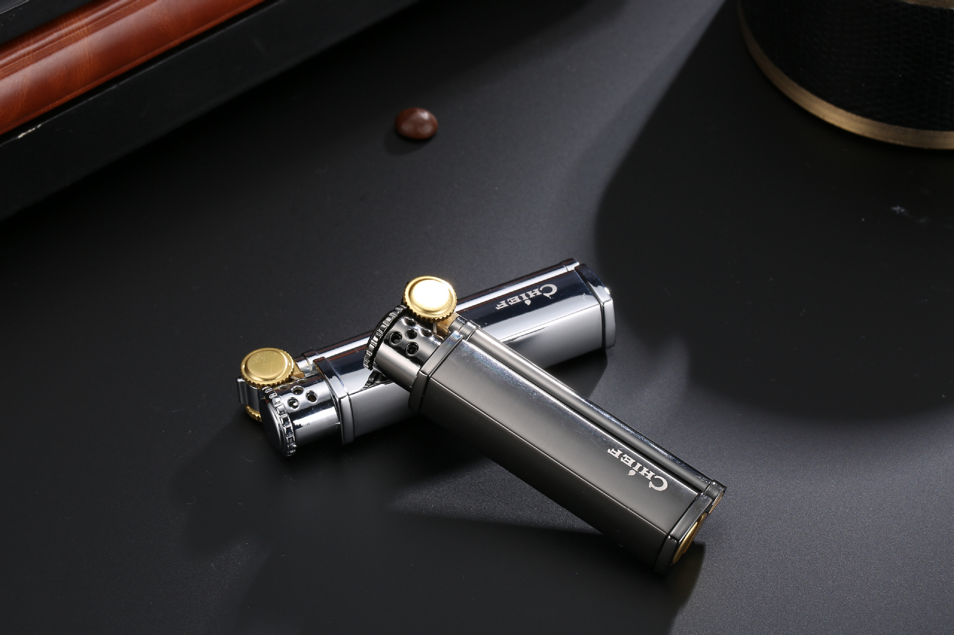 新款首领cf002 煤油老式打火机创意复古砂轮明火打火机火石批发