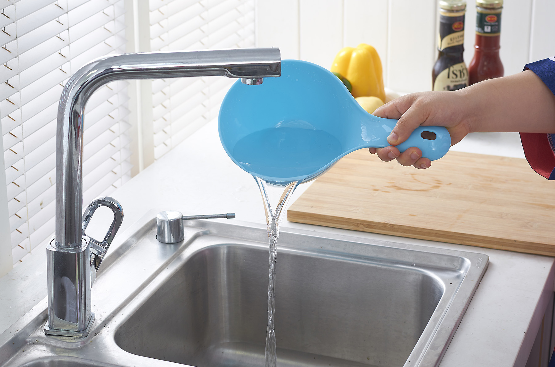 优质家用浴室水瓢舀水勺厨房塑料加厚水勺长柄宝宝洗头洗澡勺