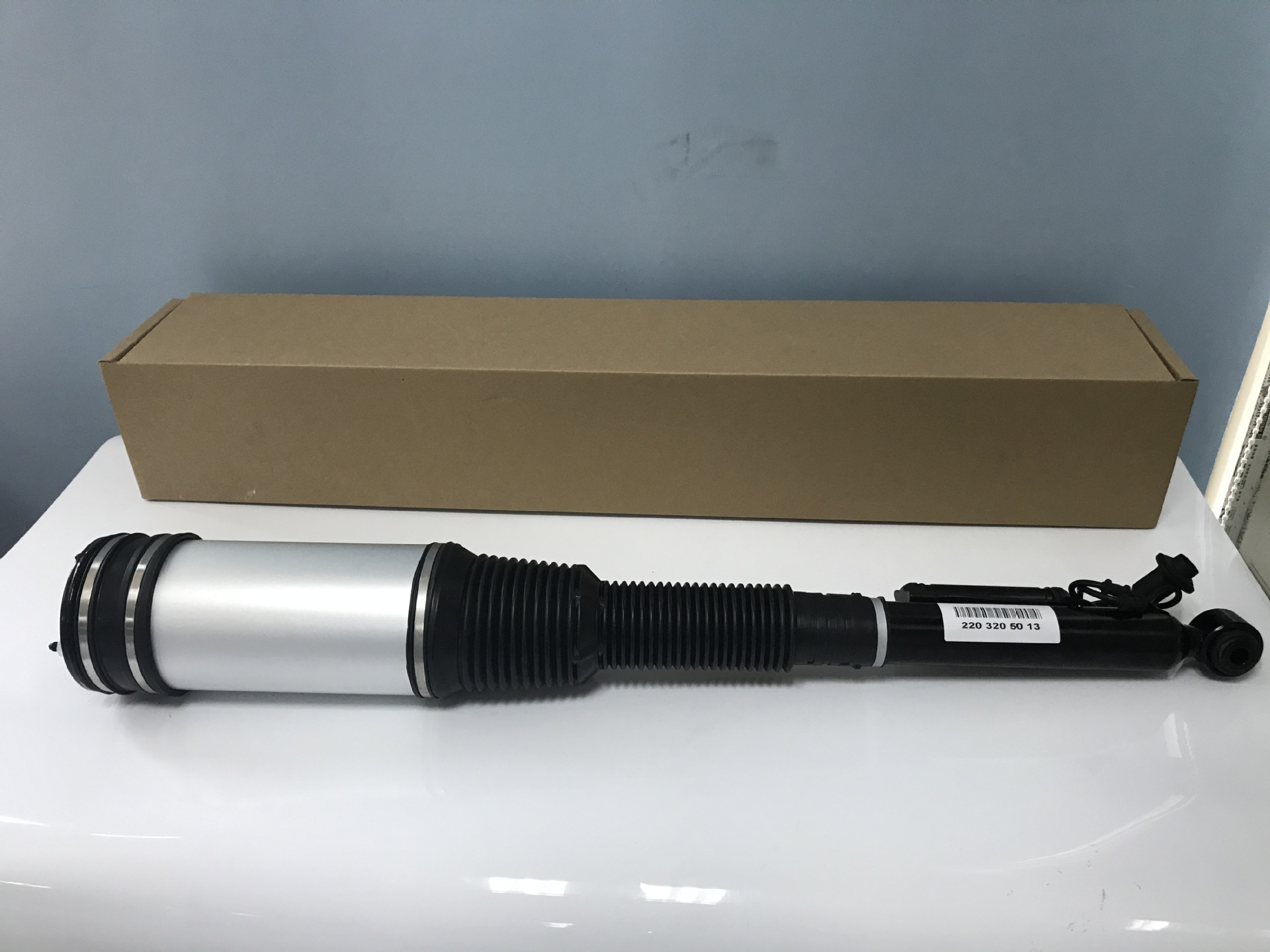 奔驰s级w220后机修理包 减震器修包 避震器修包 a2203205013