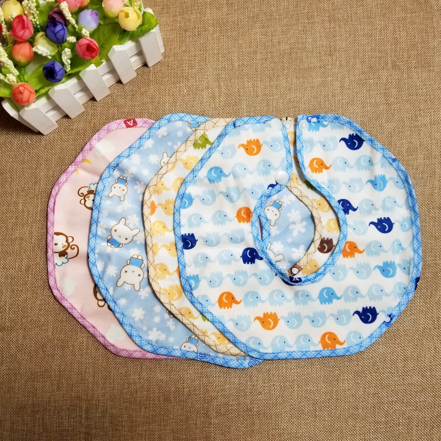 大八角口水巾 围兜绒料围嘴围兜饭兜 宝宝吃饭口水巾