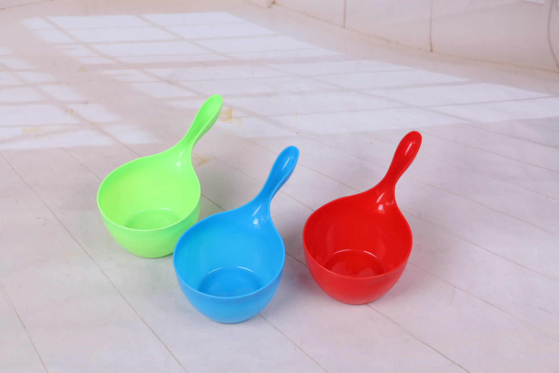 家用做饭添水环保无毒加厚水舀 厨房用品浇花塑料水勺