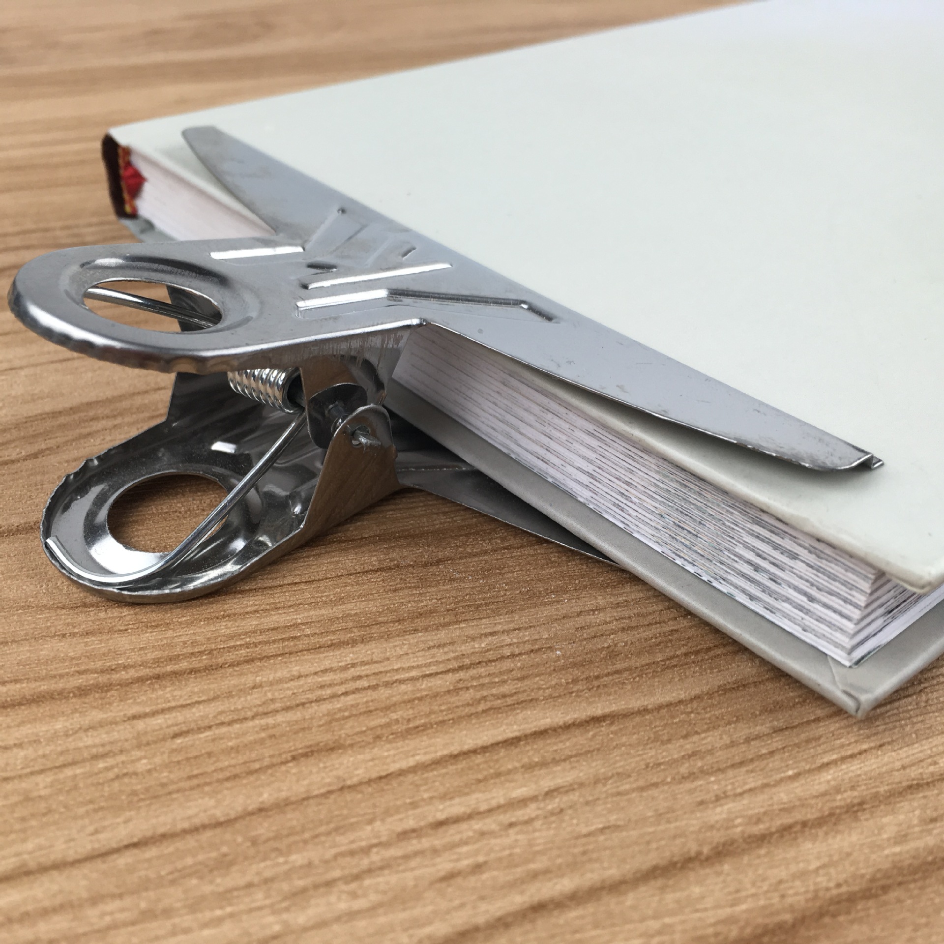 2号5.4cm票据书夹 五金文件夹 不锈钢夹 金属铁夹厂家批发订做