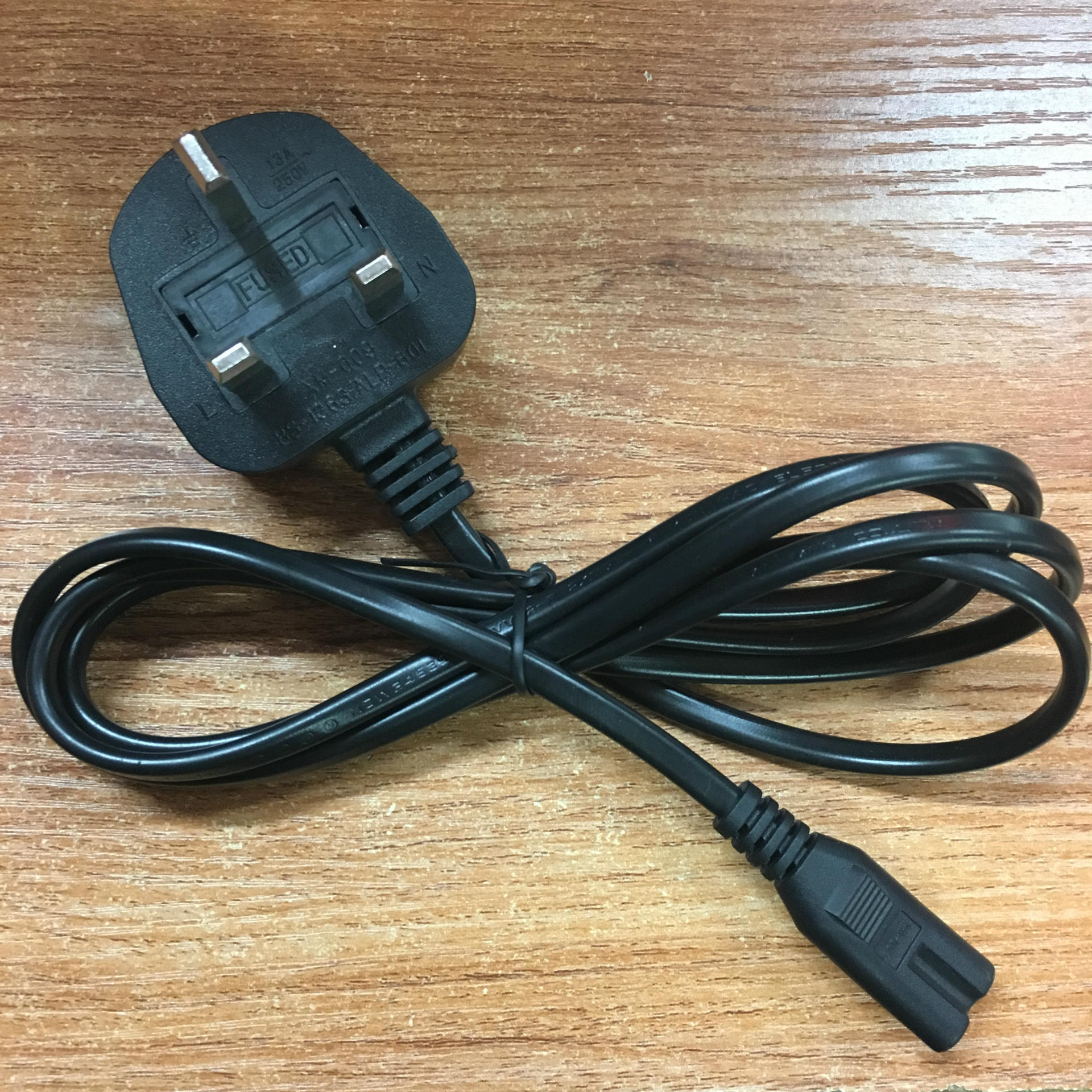 5米大英式英规电源插头线8字尾 英国电源线带13a保险