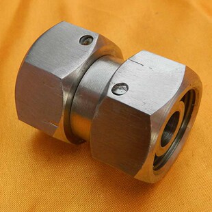 供应不锈钢卡套式带活螺母直通接头 液压卡套式过渡接头