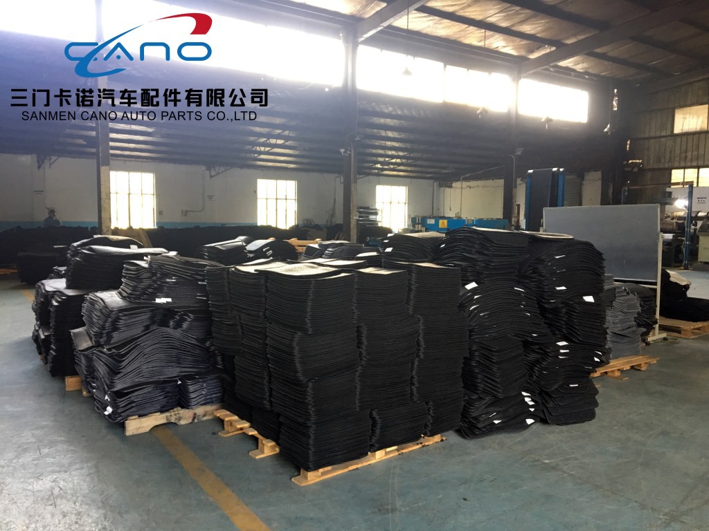 外贸出口脚垫汽车用品通 用脚垫脚垫汽车脚垫地毯材料厂家定制