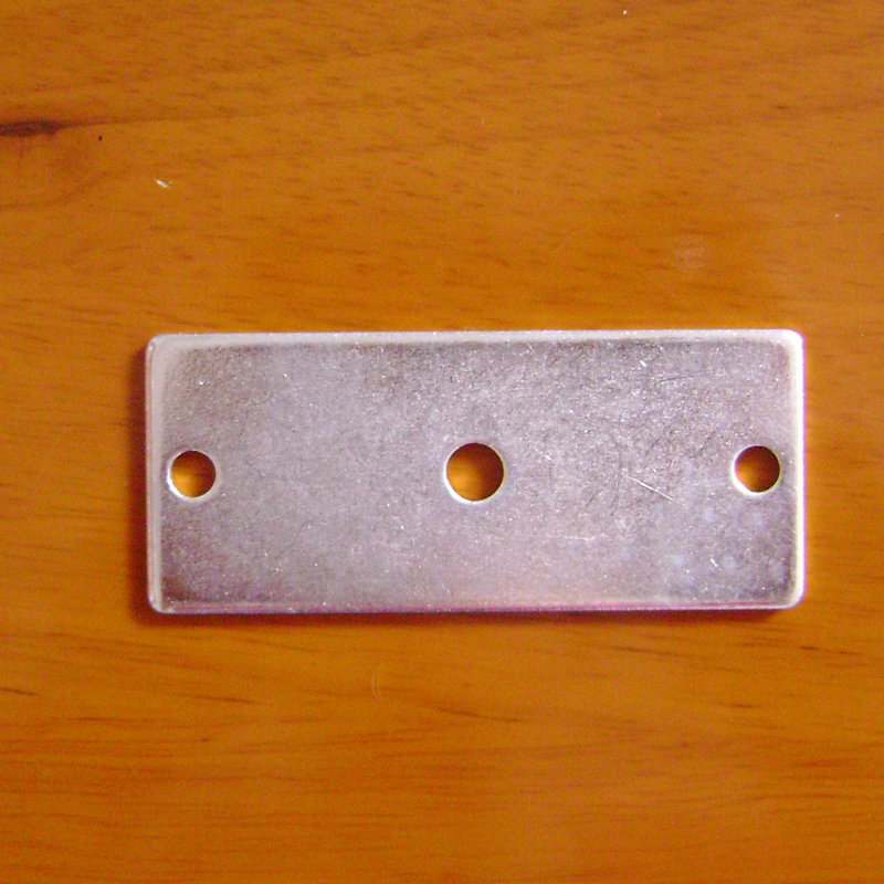 厂家直销门窗五金配件铁片 防盗门加固片加强铁片