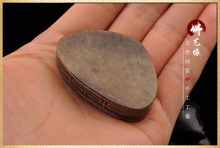 天然驴蹄素面吊坠 挂件 带满鱼子花纹 文玩把件 古玩杂项