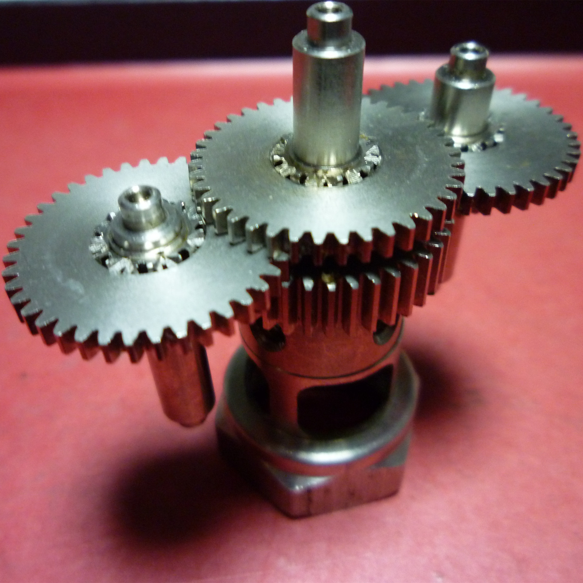 深圳宝安数控车削滚齿机滚齿加工批量螺旋齿轮斜齿伞齿内齿轮加工