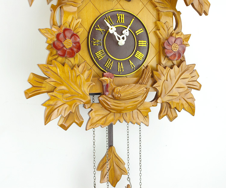 供应咕咕钟椴木工艺制创意欧式田园布谷鸟挂钟光控报时钟表1件代