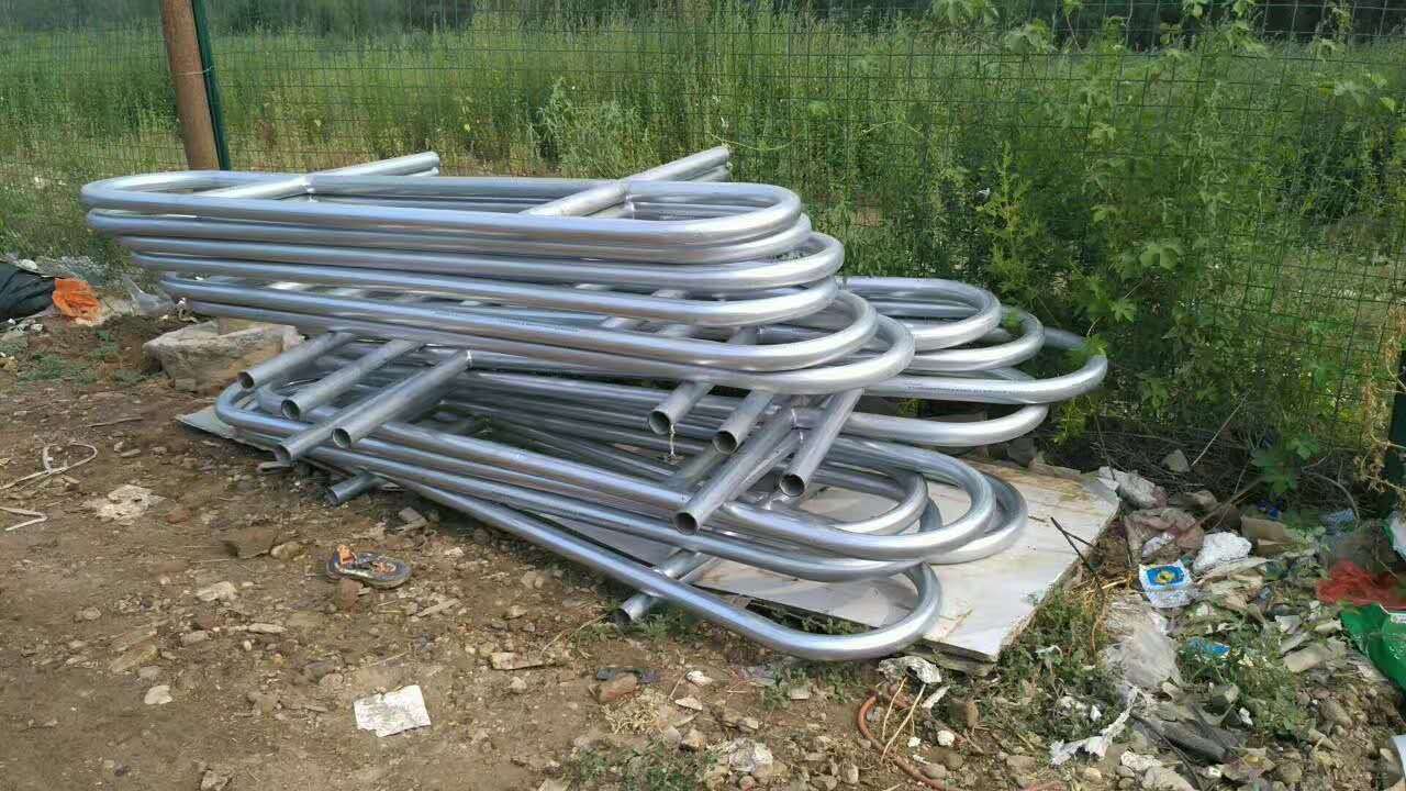 交通护栏厂家直销插拔式活动护栏高速公路护栏广场小区插拔护栏