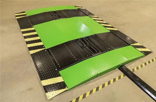 减速带设3d激光扫描 踩过即获轮胎&ldquo;体检报告