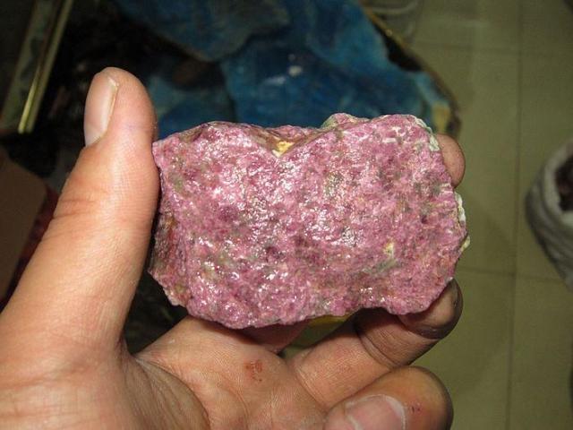 巴西粉红碧玺原石 电气石原石 红柱石宝石 任意挑选大小38元一个