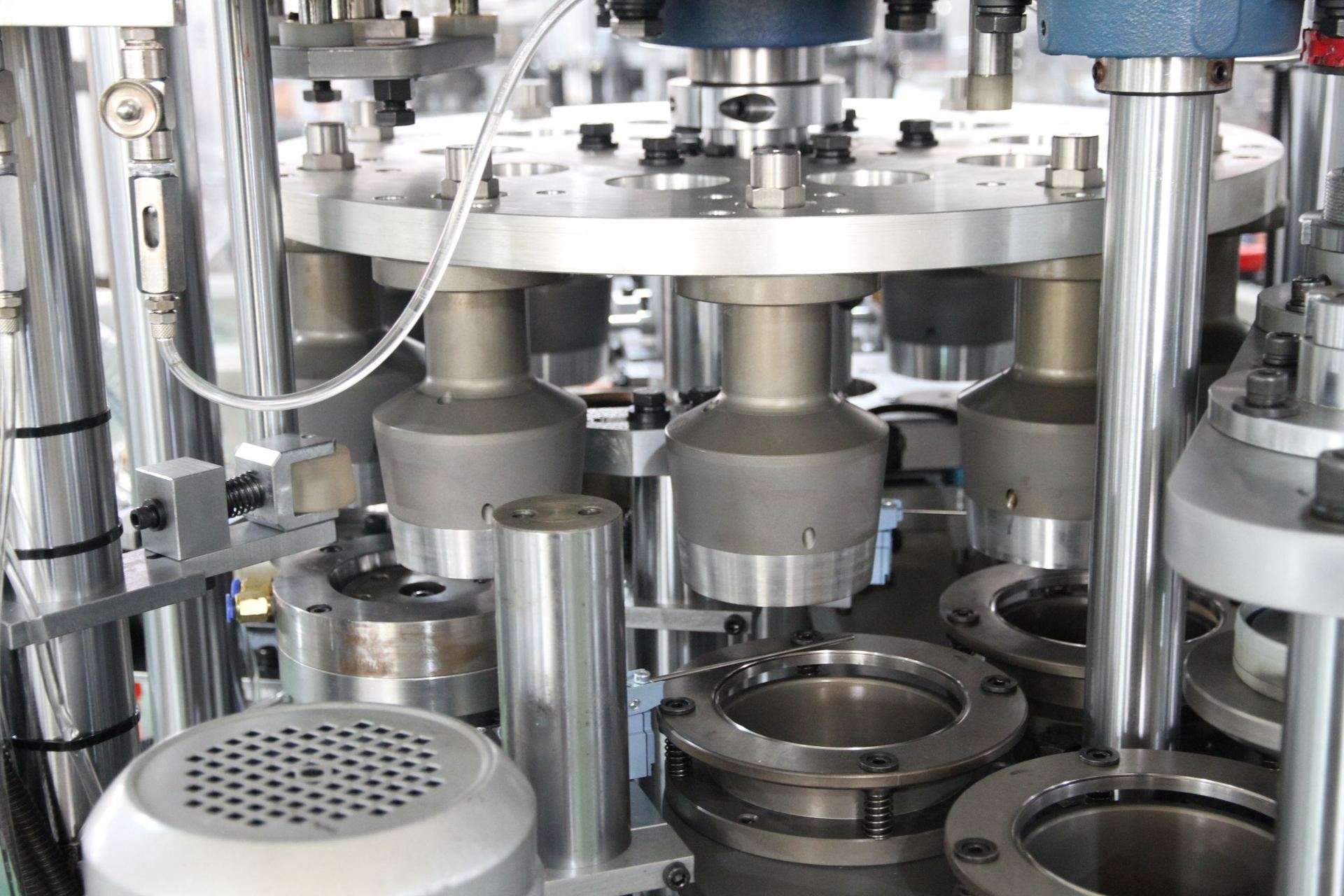 厂家供应 现磨豆浆一次性纸杯 可定制logo豆浆杯