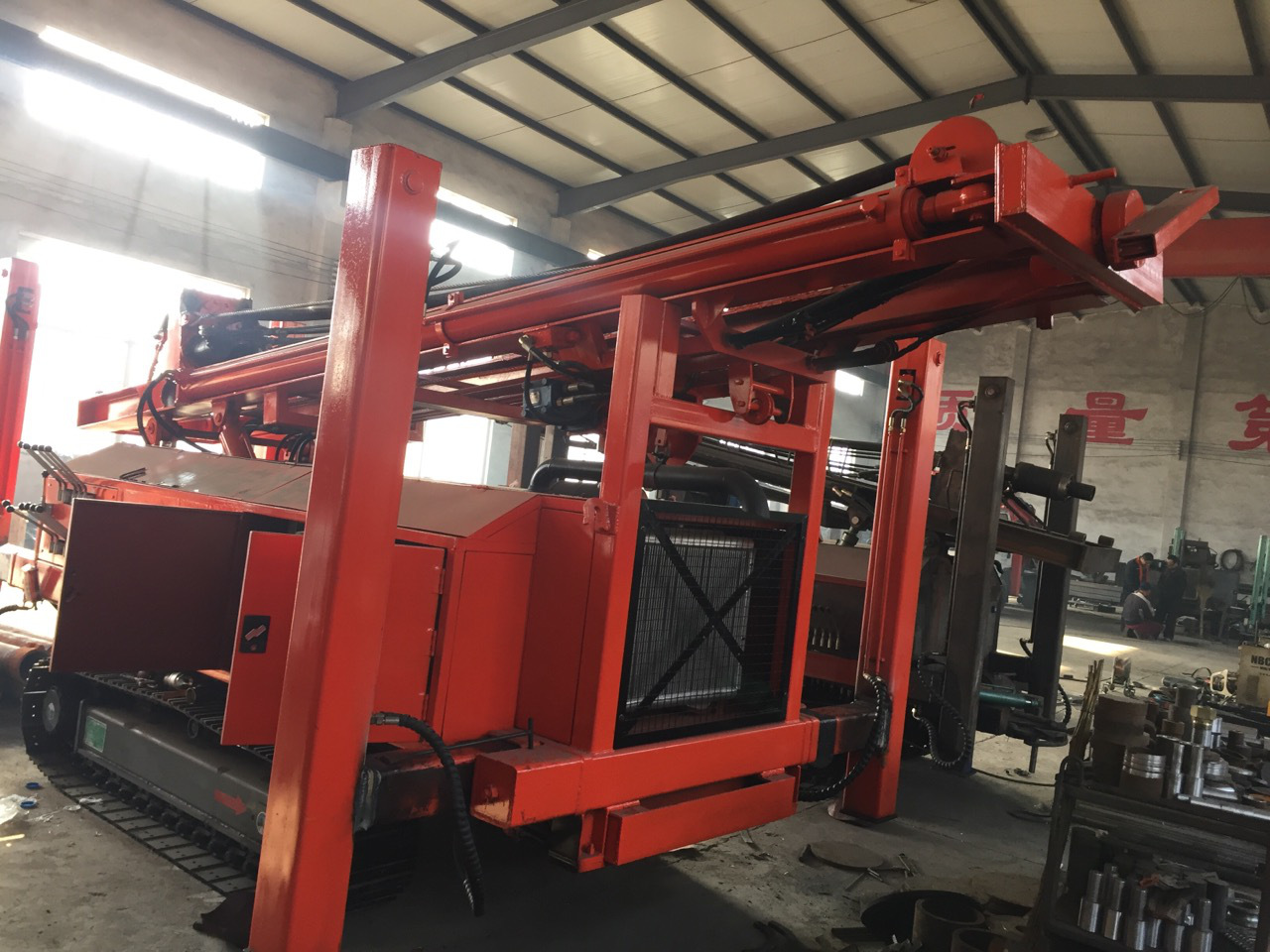 打桩入岩专用引孔机 履带式气动凿岩钻孔机 气动引孔钻机生产厂家