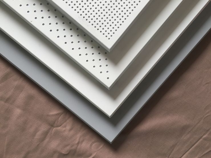 寿命长 铝工程吊顶板 超强抗油污 building 易清洗 全孔铝吊顶