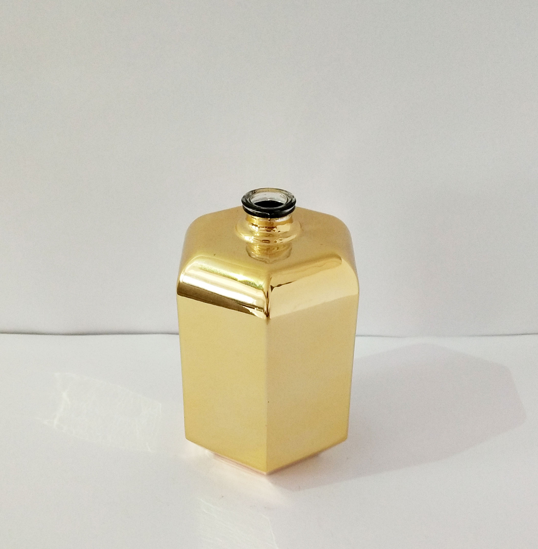 江苏玻璃瓶电镀加工 玻璃瓶身电镀加工 颜色可定制 烫金烫银印字