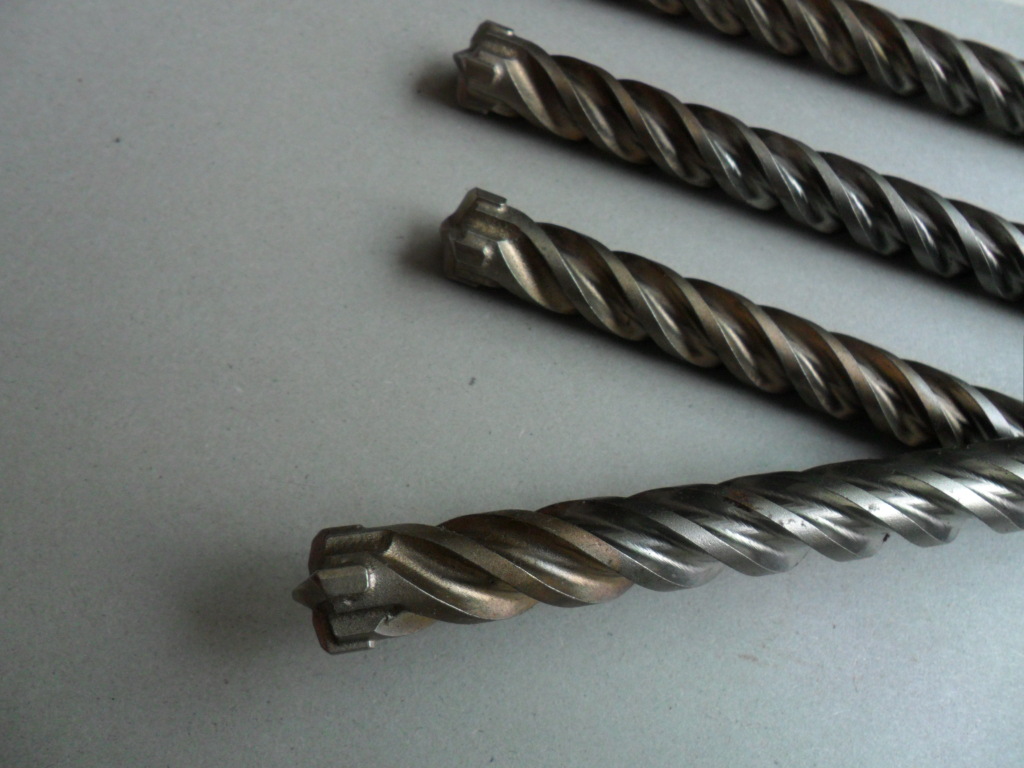 牧田四坑四刃电锤钻头 直径14总长450mm 德国制造原装正品