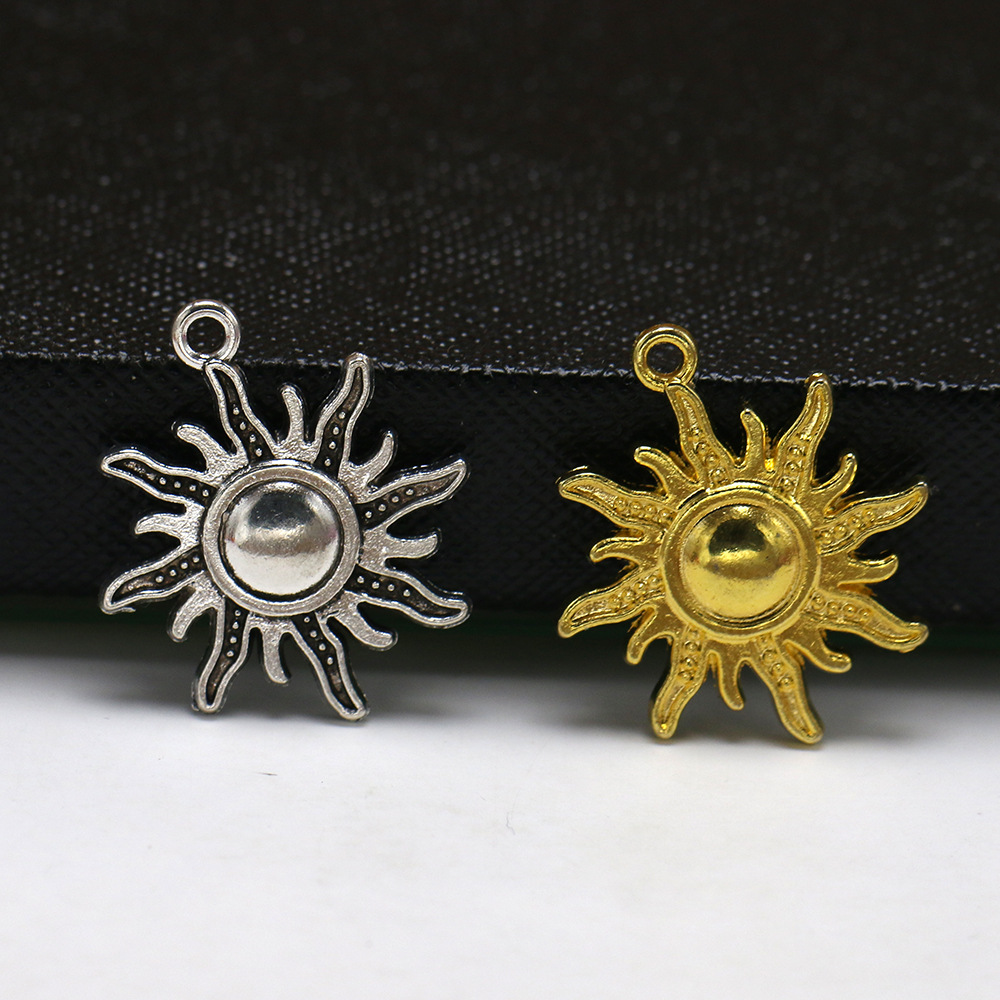 厂家直销 合金太阳吊坠 diy复古饰品配件 现货批发 zakka 当天发