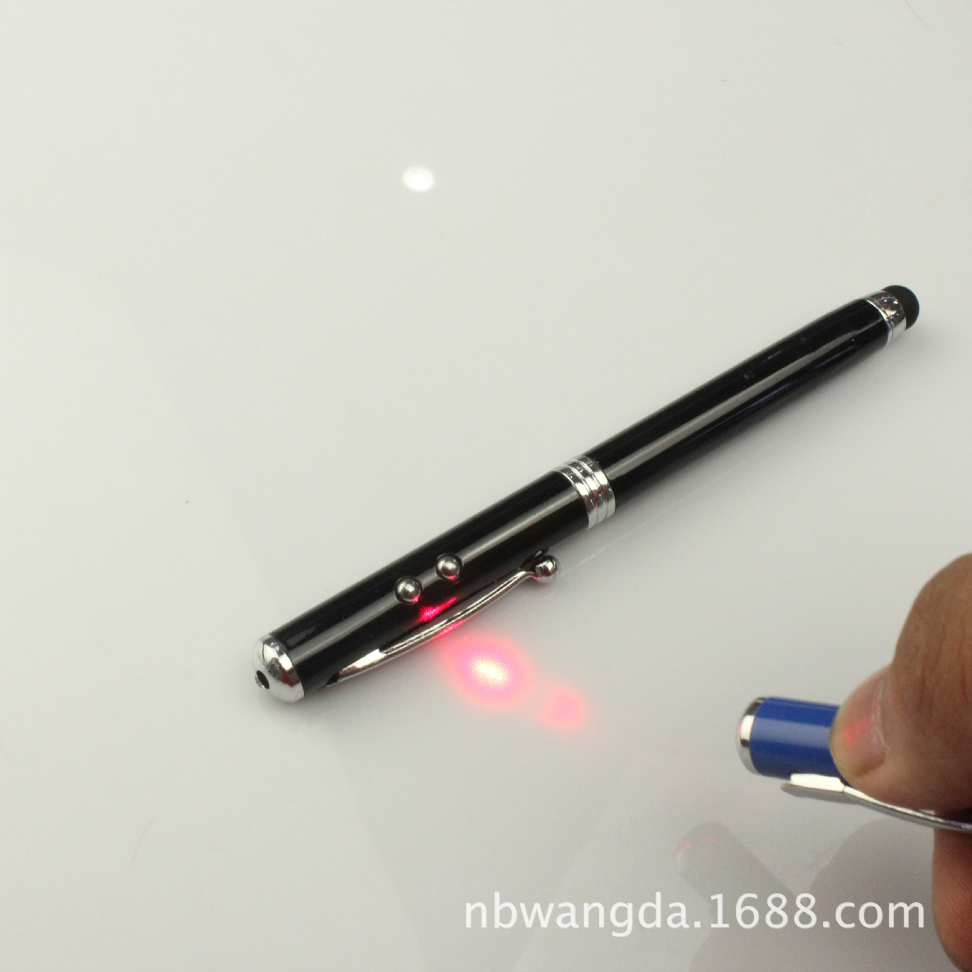 厂家直销 高端多功能金属礼品笔 激光笔led灯笔