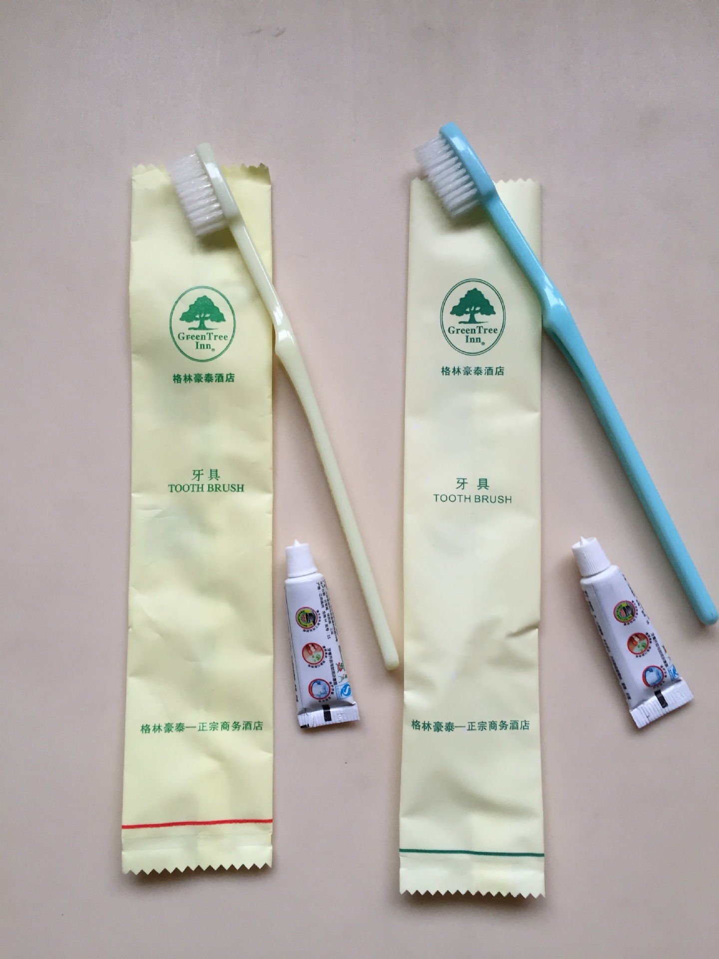 双色透明一次性牙刷 酒店牙刷 酒店客房一次性洗漱用品 现货批发