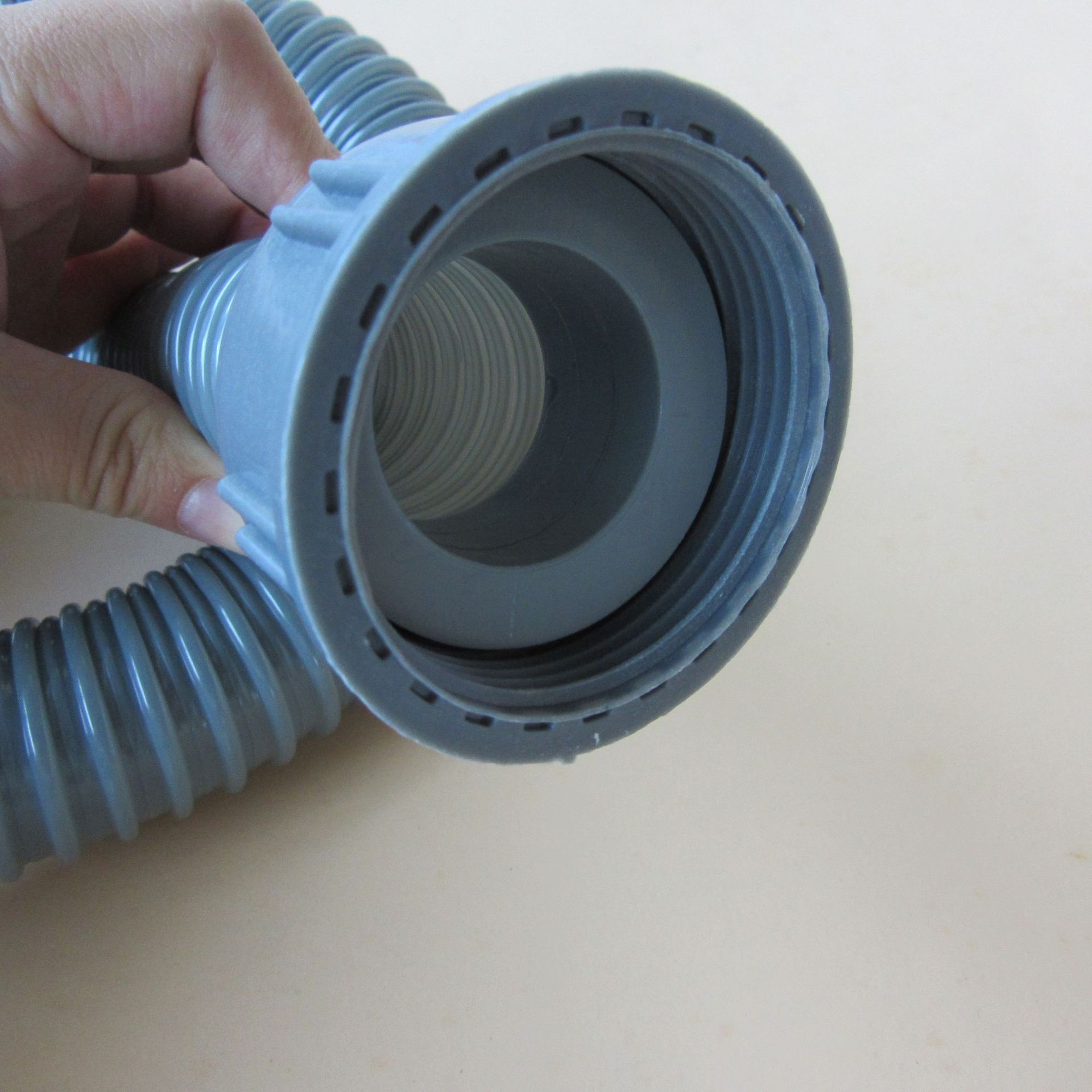 45mm螺帽尺寸   配件:配套螺母两只 一片垫片   用途:主要用于水槽下