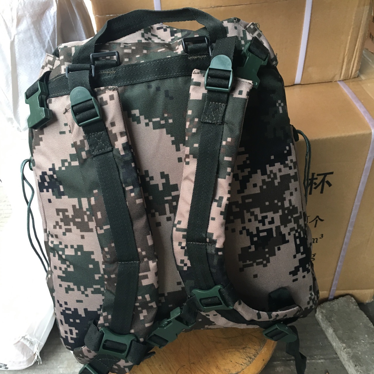 作战携行包迷彩背包多功能双肩包户外旅游包