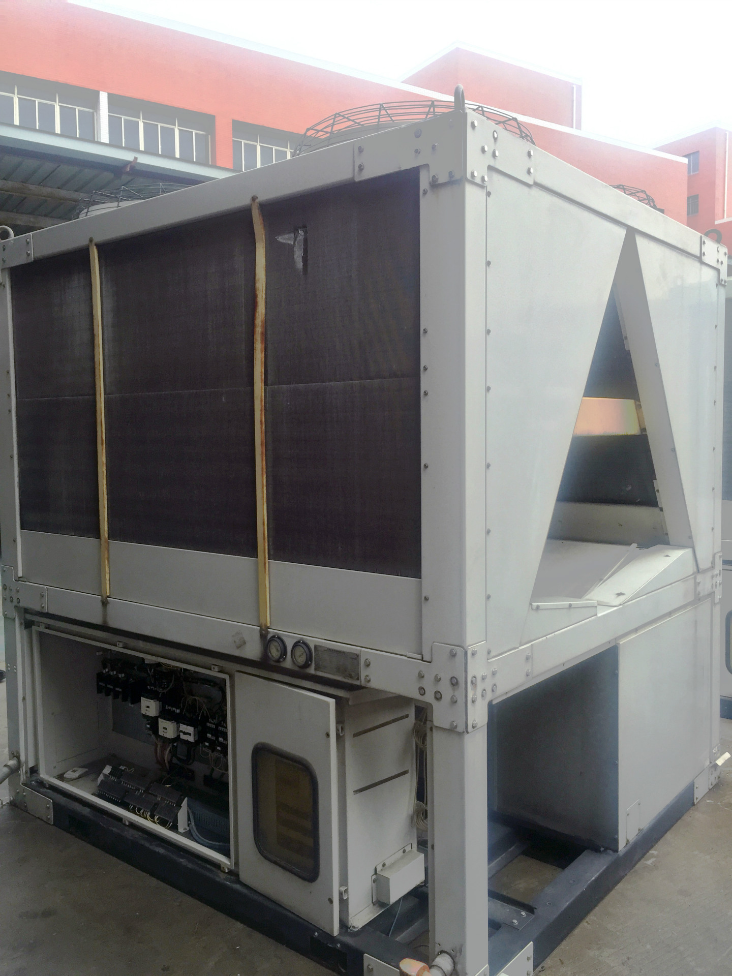 出售二手中央空调 大金vuwa50a5y螺杆式风冷单冷机 大金风冷机