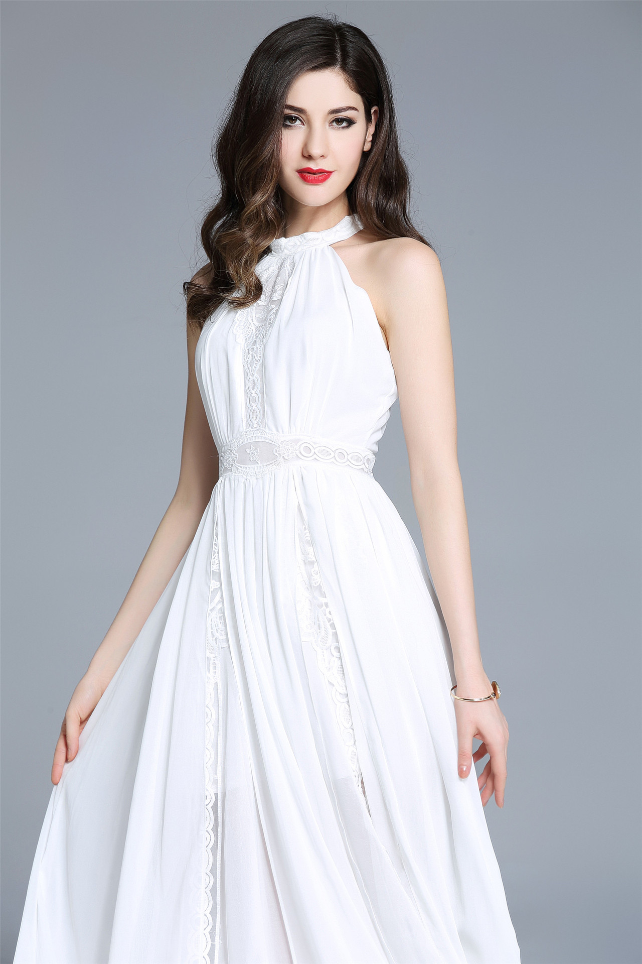 清仓 白色时尚性感挂脖露肩雪纺蕾丝大摆连衣裙度假伴娘礼服长裙